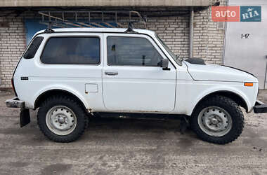 Позашляховик / Кросовер ВАЗ / Lada 21214 / 4x4 2009 в Обухові