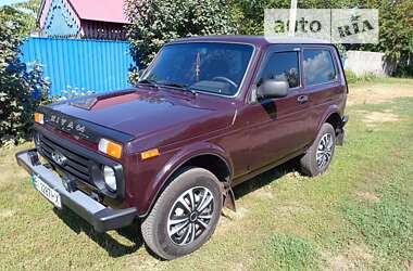 Позашляховик / Кросовер ВАЗ / Lada 21214 / 4x4 2010 в Миргороді