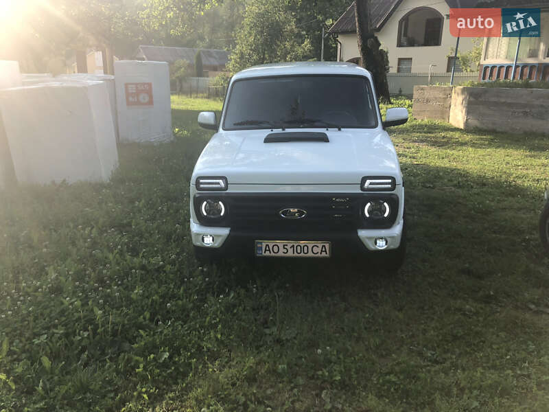 Внедорожник / Кроссовер ВАЗ / Lada 21214 / 4x4 2014 в Тячеве фото 3 Внедорожник / Кроссовер ВАЗ / Lada 21214 / 4x4 2014 в Тячеве