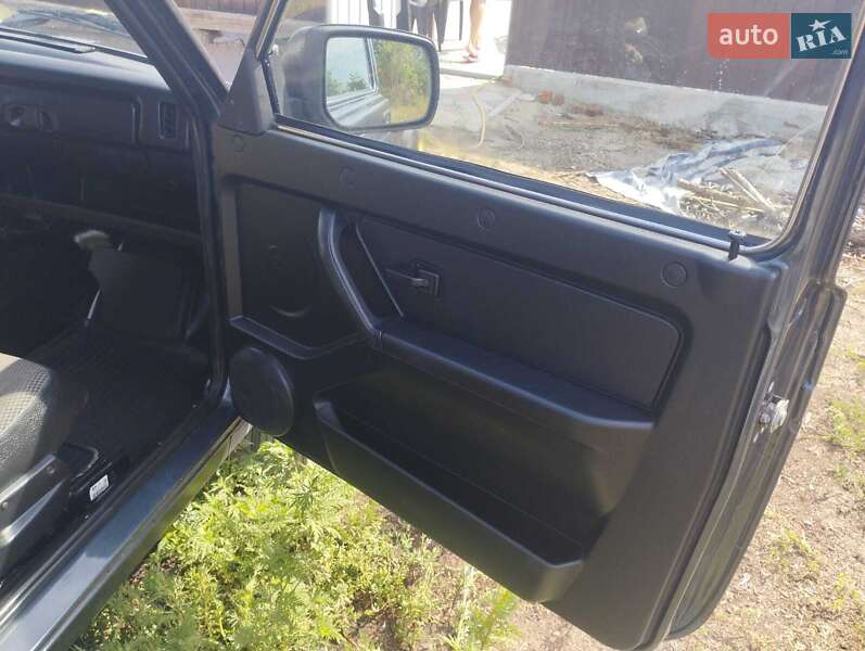 Внедорожник / Кроссовер ВАЗ / Lada 21214 / 4x4 2018 в Барвенкове