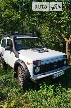 Внедорожник / Кроссовер ВАЗ / Lada 21214 / 4x4 2013 в Киеве