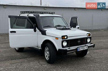 Внедорожник / Кроссовер ВАЗ / Lada 21214 / 4x4 2008 в Киеве