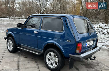 Позашляховик / Кросовер ВАЗ / Lada 21214 / 4x4 2010 в Смілі