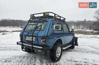 Внедорожник / Кроссовер ВАЗ 21214 / 4x4 2011 в 