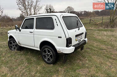 Внедорожник / Кроссовер ВАЗ / Lada 21214 / 4x4 2009 в Новой Басане