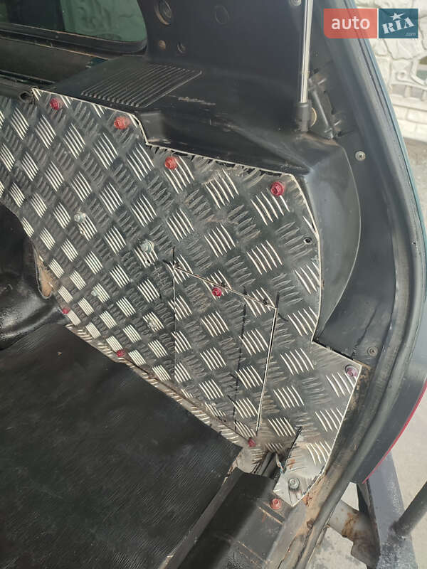 Внедорожник / Кроссовер ВАЗ / Lada 21214 / 4x4 2008 в Полонном