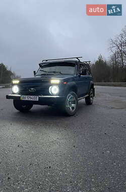 Позашляховик / Кросовер ВАЗ / Lada 21214 / 4x4 2004 в Мерефа