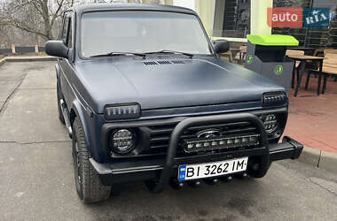 Внедорожник / Кроссовер ВАЗ / Lada 21214 / 4x4 2011 в Бершади