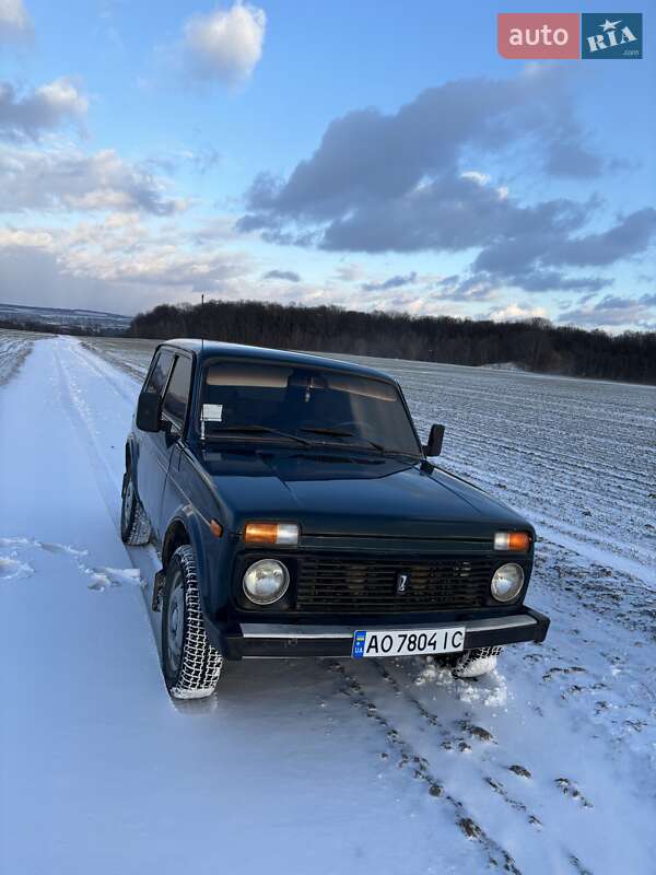 Позашляховик / Кросовер ВАЗ / Lada 21214 / 4x4 2003 в Деражні