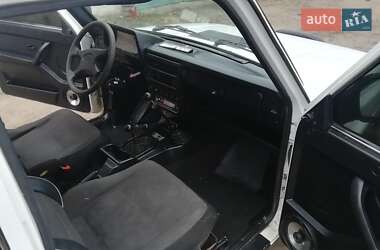 Позашляховик / Кросовер ВАЗ 21214 / 4x4 2017 в 