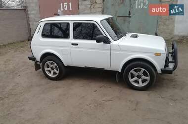Позашляховик / Кросовер ВАЗ 21214 / 4x4 2017 в 