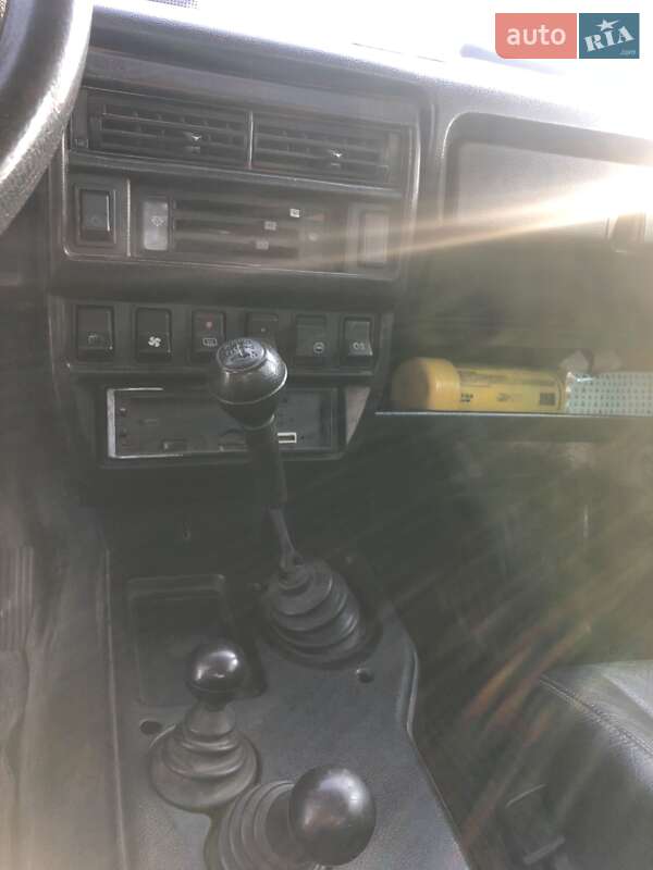 Внедорожник / Кроссовер ВАЗ / Lada 21214 / 4x4 2011 в Краматорске