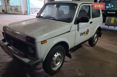 Позашляховик / Кросовер ВАЗ 21214 / 4x4 2015 в 