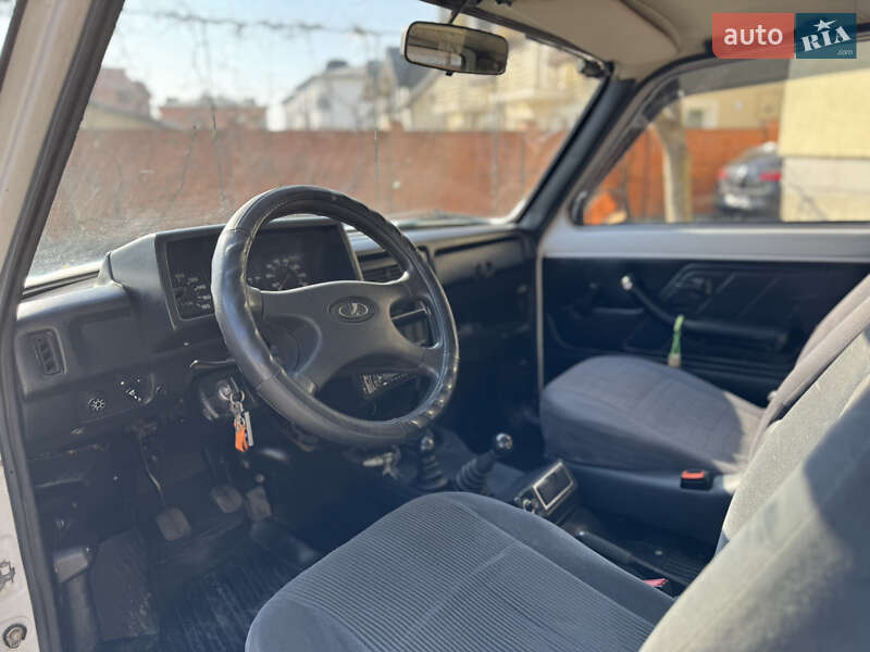 Внедорожник / Кроссовер ВАЗ / Lada 21214 / 4x4 2006 в Львове