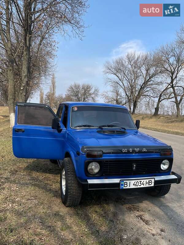 Внедорожник / Кроссовер ВАЗ 21214 / 4x4 2007 в 