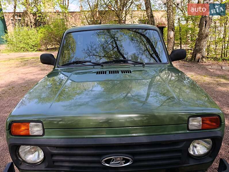 Внедорожник / Кроссовер ВАЗ / Lada 21214 / 4x4 2016 в Хмельнике