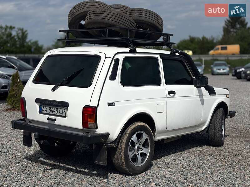 Внедорожник / Кроссовер ВАЗ / Lada 21214 / 4x4 2011 в Харькове