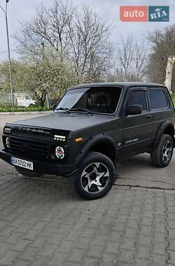 Внедорожник / Кроссовер ВАЗ 21214 / 4x4 2016 в 