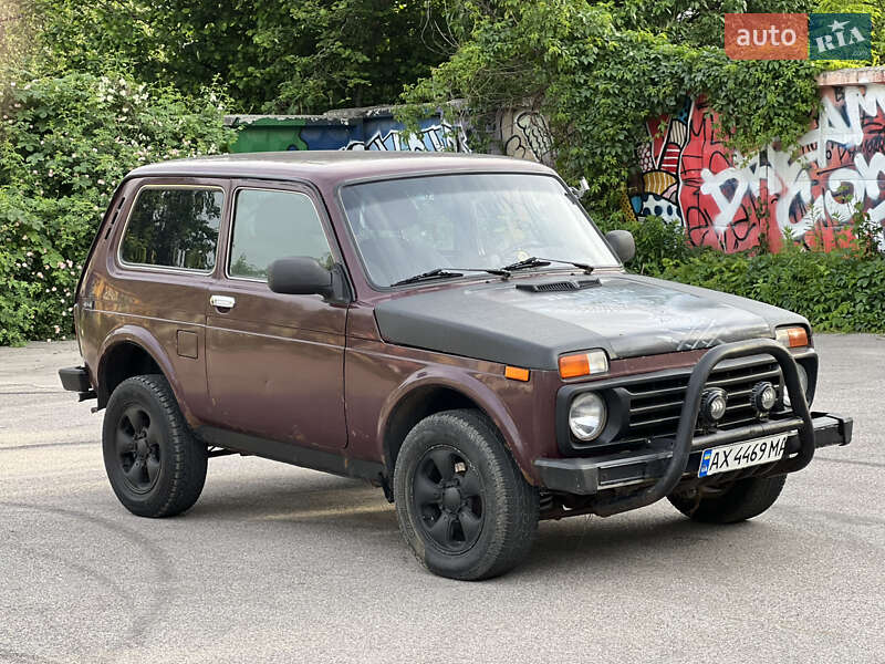 Позашляховик / Кросовер ВАЗ 21214 / 4x4 2011 в 