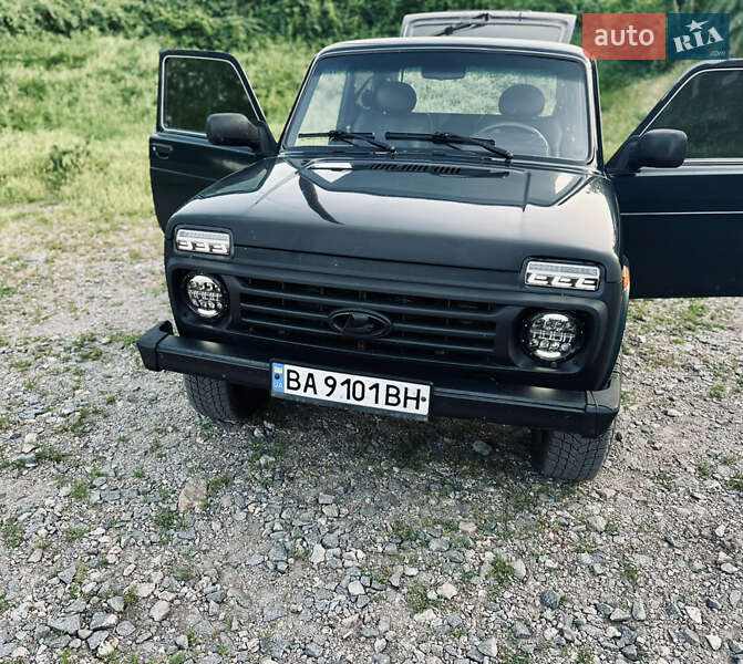 Внедорожник / Кроссовер ВАЗ / Lada 21214 / 4x4 2016 в Кропивницком