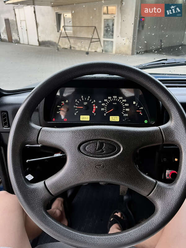 Позашляховик / Кросовер ВАЗ / Lada 21214 / 4x4 2013 в Снятині