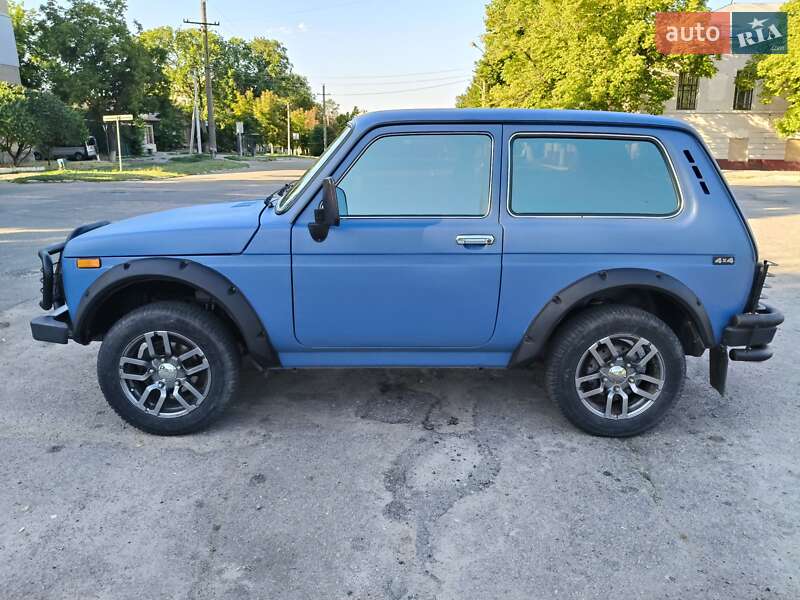 Внедорожник / Кроссовер ВАЗ / Lada 21214 / 4x4 2005 в Харькове