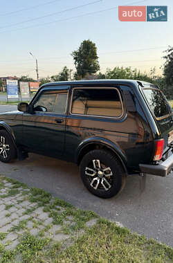 Внедорожник / Кроссовер ВАЗ / Lada 21214 / 4x4 2015 в 