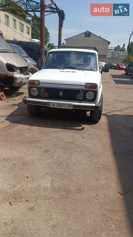 Внедорожник / Кроссовер ВАЗ / Lada 21214 / 4x4 2003 в Черкассах