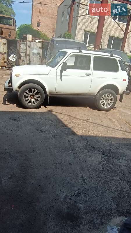 Внедорожник / Кроссовер ВАЗ / Lada 21214 / 4x4 2003 в Черкассах