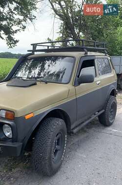 Внедорожник / Кроссовер ВАЗ 21214 / 4x4 2012 в 