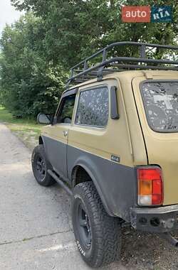 Внедорожник / Кроссовер ВАЗ 21214 / 4x4 2012 в 
