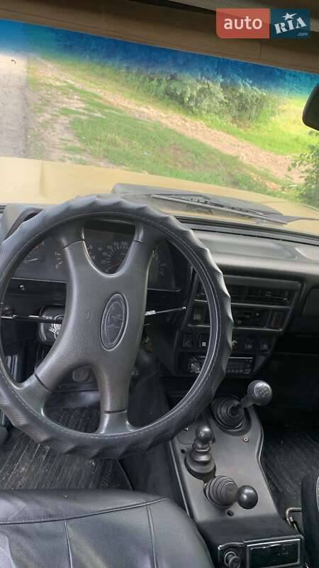 Внедорожник / Кроссовер ВАЗ / Lada 21214 / 4x4 2012 в Пирятине