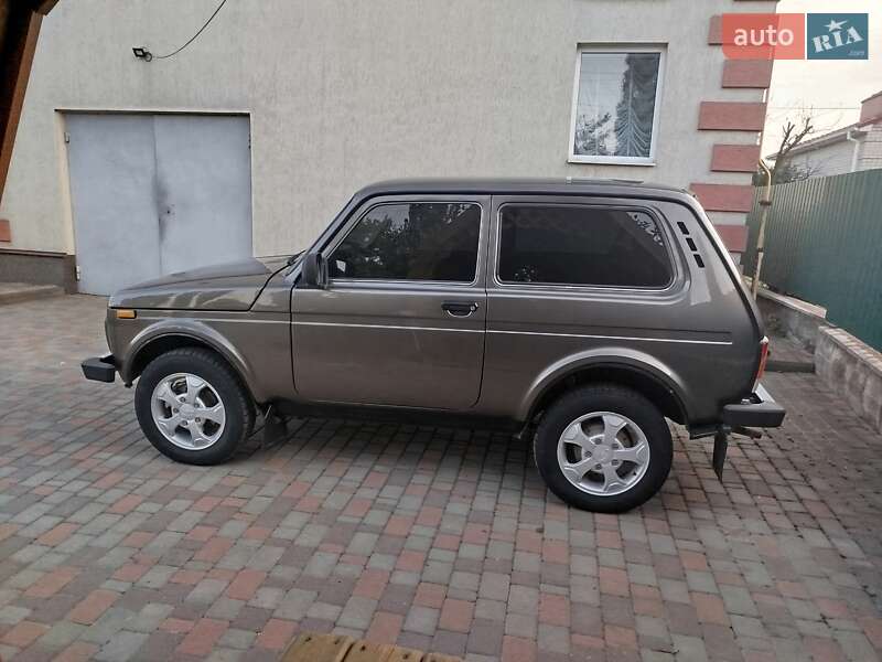 ВАЗ / Lada 21214 / 4x4 2017