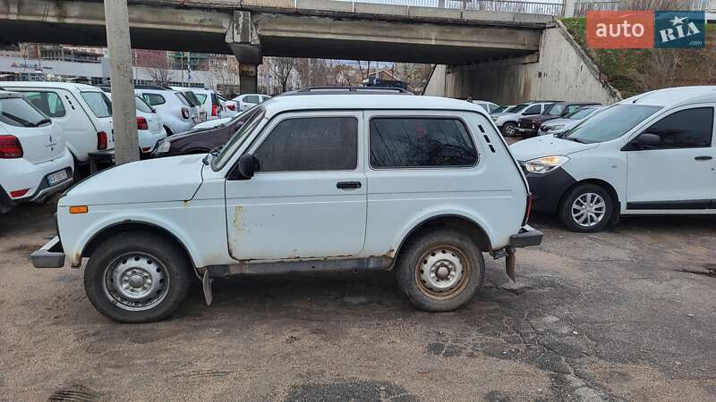 Позашляховик / Кросовер ВАЗ / Lada 21214 / 4x4 2015 в Дніпрі