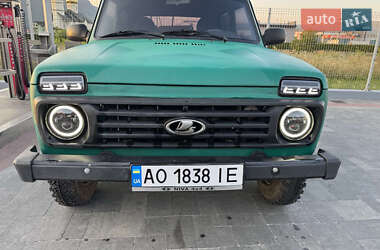 Позашляховик / Кросовер ВАЗ 21214 / 4x4 2016 в Хусті