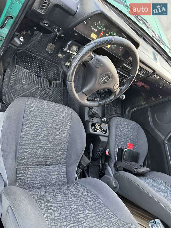 Внедорожник / Кроссовер ВАЗ / Lada 21214 / 4x4 2016 в Хусте