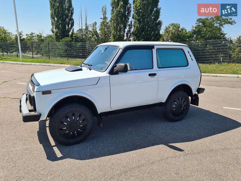Внедорожник / Кроссовер ВАЗ / Lada 21214 / 4x4 2017 в Харькове