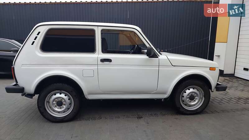 Внедорожник / Кроссовер ВАЗ / Lada 21214 / 4x4 2018 в Днепре