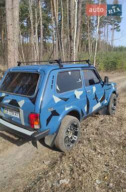 Позашляховик / Кросовер ВАЗ 21214 / 4x4 2007 в Гадячі