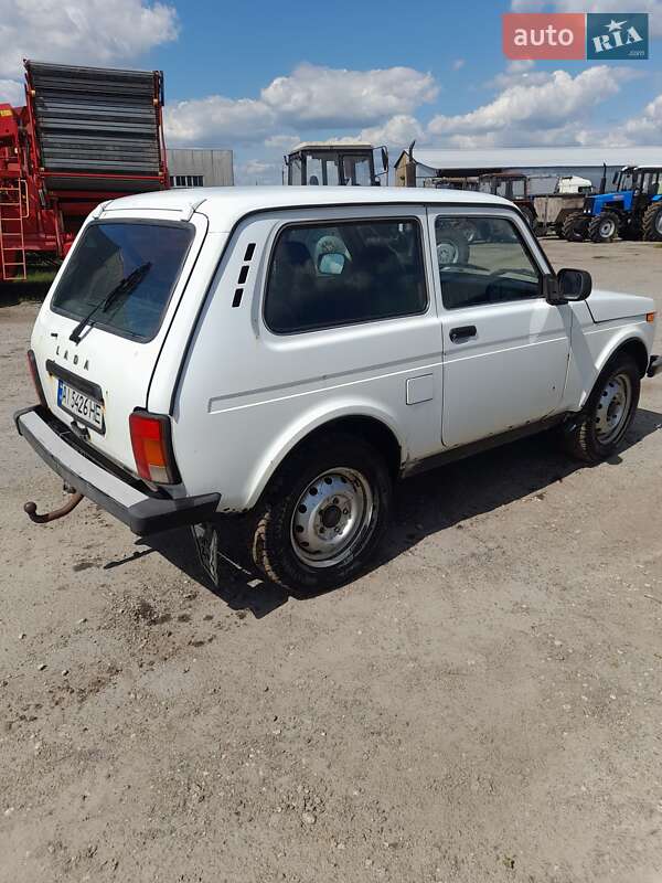 Позашляховик / Кросовер ВАЗ / Lada 21214 / 4x4 2017 в Макарові