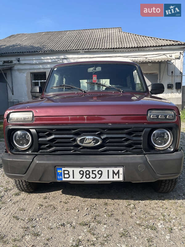 Внедорожник / Кроссовер ВАЗ / Lada 21214 / 4x4 2008 в Кременчуге