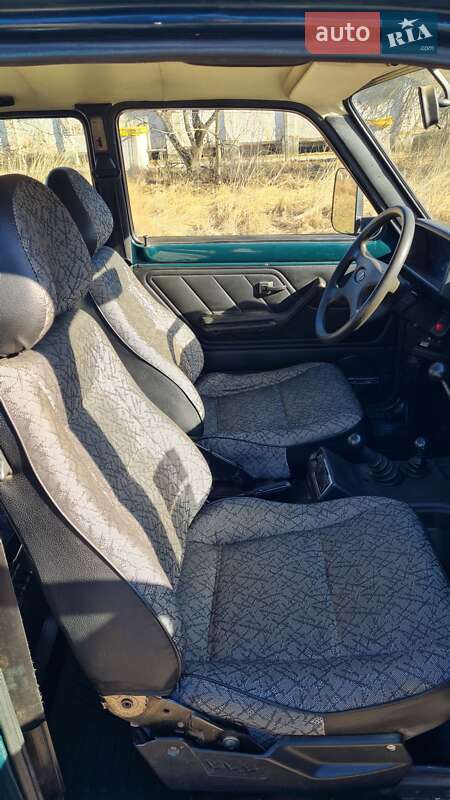 Позашляховик / Кросовер ВАЗ / Lada 21214 / 4x4 2008 в Глухові