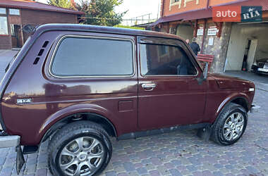 Внедорожник / Кроссовер ВАЗ 21214 / 4x4 2008 в 