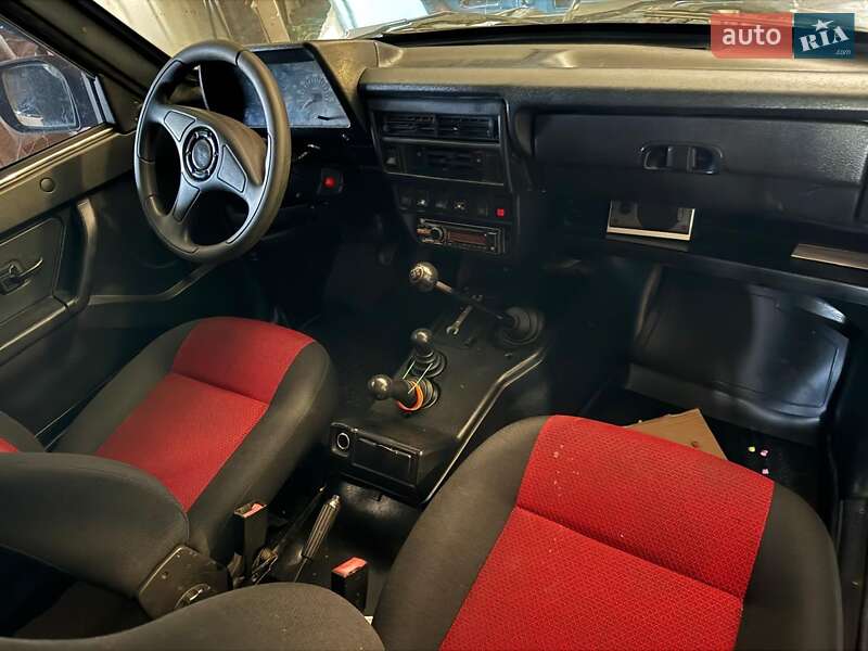 Внедорожник / Кроссовер ВАЗ / Lada 21214 / 4x4 2012 в Дергачах