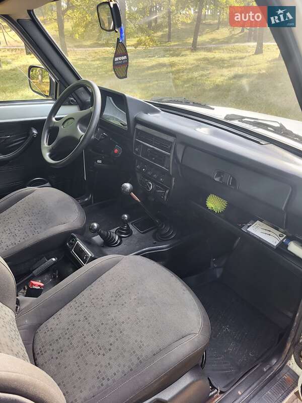 Внедорожник / Кроссовер ВАЗ / Lada 21214 / 4x4 2010 в Шостке