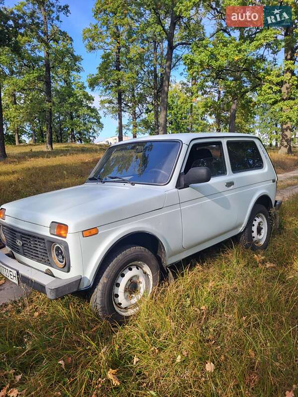 Внедорожник / Кроссовер ВАЗ / Lada 21214 / 4x4 2010 в Шостке