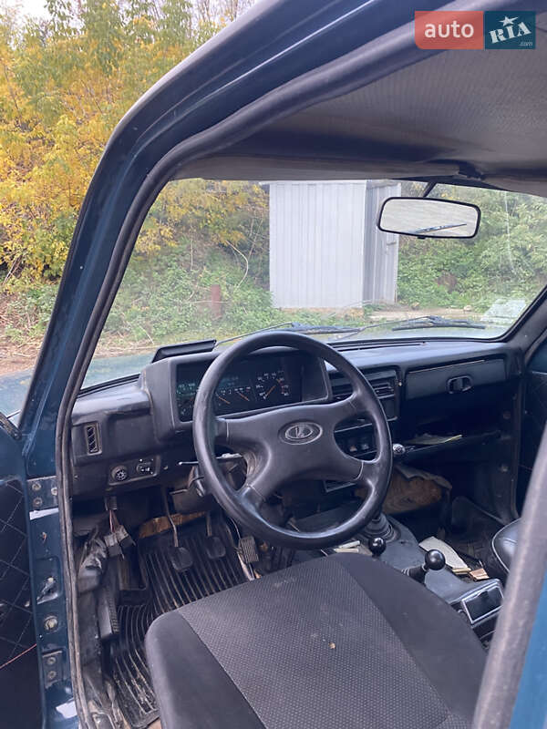Позашляховик / Кросовер ВАЗ / Lada 21214 / 4x4 2003 в Умані фото 7 Позашляховик / Кросовер ВАЗ / Lada 21214 / 4x4 2003 в Умані