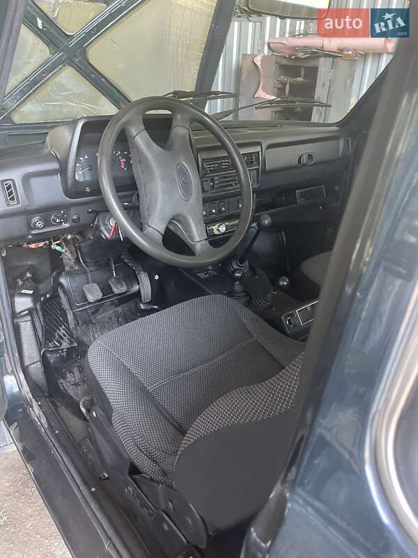 Внедорожник / Кроссовер ВАЗ / Lada 21214 / 4x4 2012 в Александровке