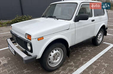 Внедорожник / Кроссовер ВАЗ / Lada 21214 / 4x4 2015 в 