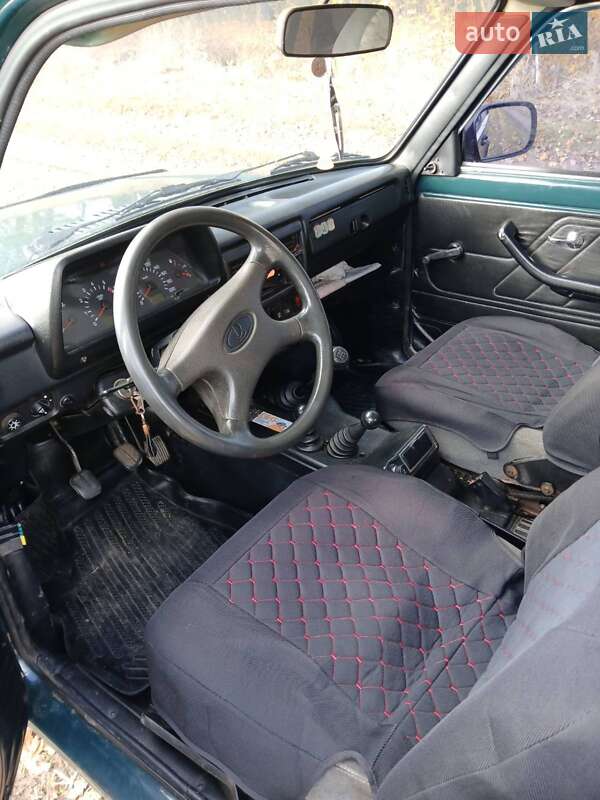 Позашляховик / Кросовер ВАЗ / Lada 21214 / 4x4 2010 в Кам'янці